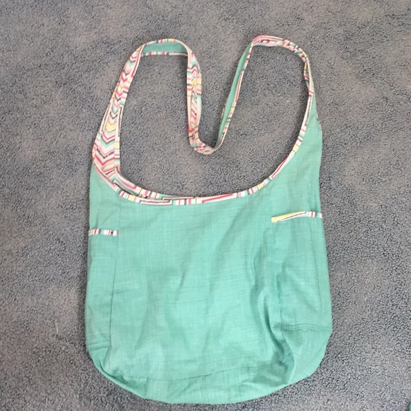 thirty-one Handbags - Thirty-One reversals tote bag
